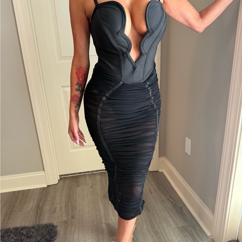 Elegant Black Ruched Dress